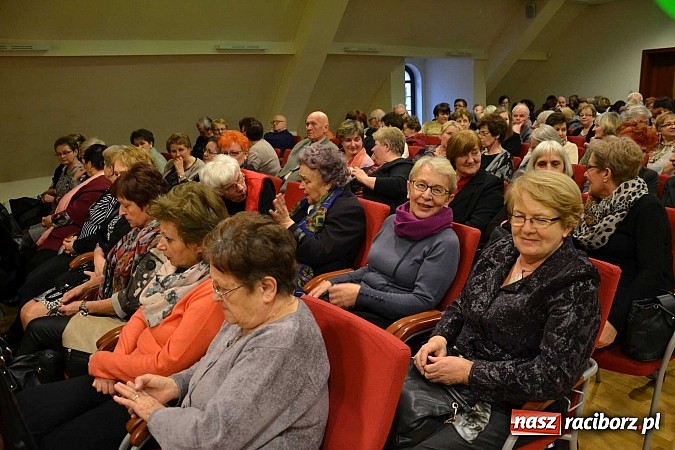 Zdjęcie w galerii na portalu naszraciborz.pl: Trzej tenorzy zaśpiewali na Zamku Piastowskim w Raciborzu wiadomości z regionu