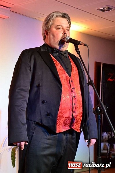 Zdjęcie w galerii na portalu naszraciborz.pl: Trzej tenorzy zaśpiewali na Zamku Piastowskim w Raciborzu wiadomości z regionu