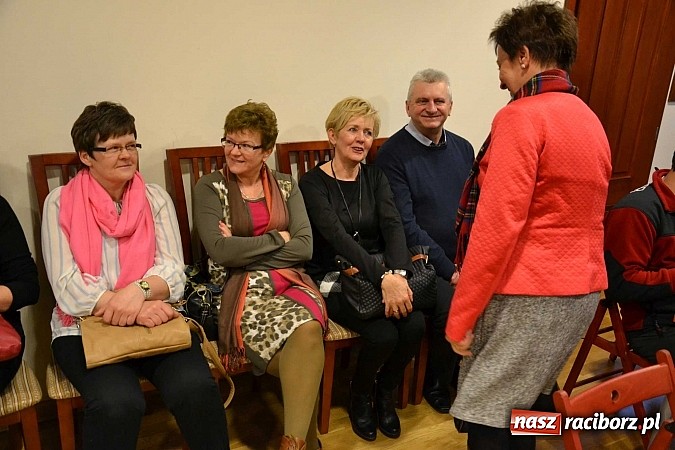 Zdjęcie w galerii na portalu naszraciborz.pl: Trzej tenorzy zaśpiewali na Zamku Piastowskim w Raciborzu wiadomości z regionu