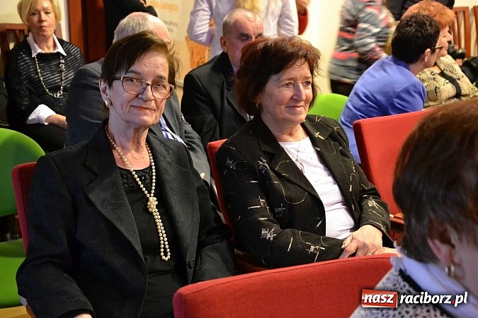 Zdjęcie w galerii na portalu naszraciborz.pl: Trzej tenorzy zaśpiewali na Zamku Piastowskim w Raciborzu wiadomości z regionu