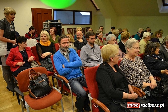 Zdjęcie w galerii na portalu naszraciborz.pl: Trzej tenorzy zaśpiewali na Zamku Piastowskim w Raciborzu wiadomości z regionu