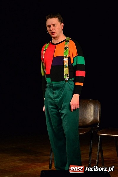 Zdjęcie w galerii na portalu naszraciborz.pl: Łowcy.B rozśmieszali publiczność w Kuźni Raciborskiej wiadomości z regionu