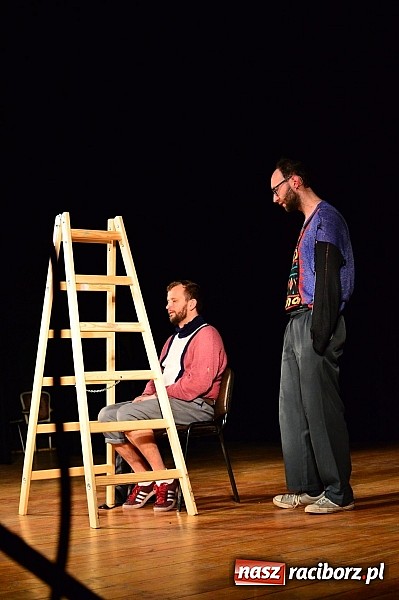 Zdjęcie w galerii na portalu naszraciborz.pl: Łowcy.B rozśmieszali publiczność w Kuźni Raciborskiej wiadomości z regionu