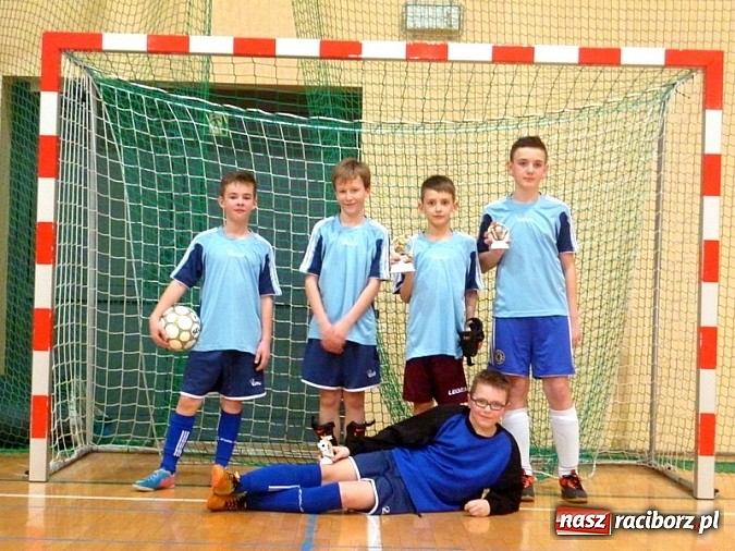 Zdjęcie w galerii na portalu naszraciborz.pl: W Rudniku młodziki walczyli o Puchar Wójta  wiadomości z regionu