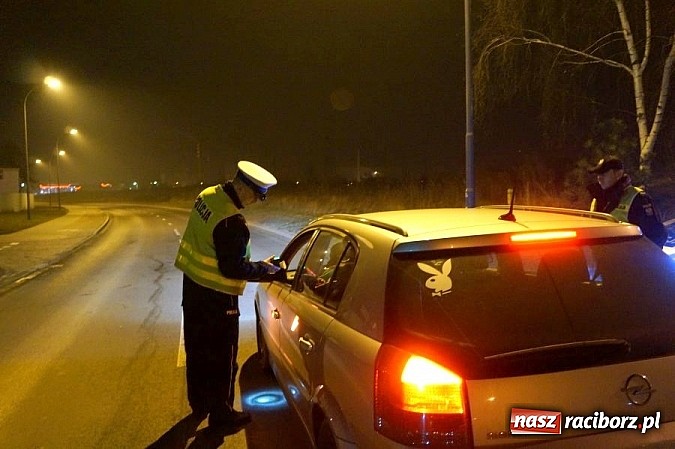 Zdjęcie w galerii na portalu naszraciborz.pl: Policjanci skontrolowali trzeźwość 1724 kierowców. Efekt? wiadomości z regionu