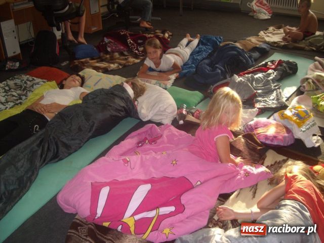 Zdjęcie w galerii na portalu naszraciborz.pl: Biwak zorganizowany przez Bibliotekę wiadomości z regionu