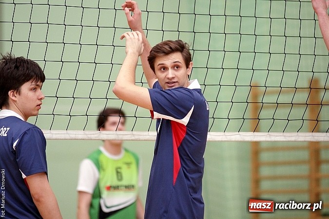 Zdjęcie w galerii na portalu naszraciborz.pl: I LO najlepsze w rozgrywkach siatkówki wiadomości z regionu