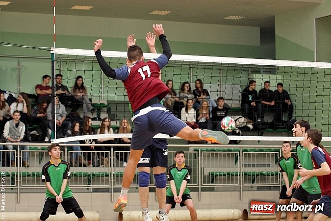 Zdjęcie w galerii na portalu naszraciborz.pl: I LO najlepsze w rozgrywkach siatkówki wiadomości z regionu