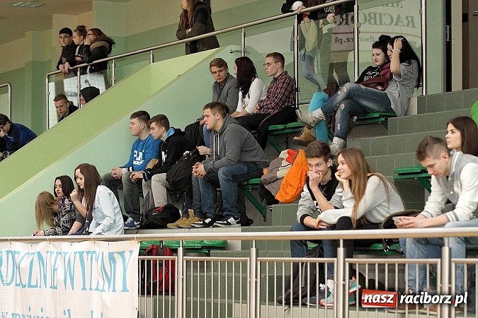 Zdjęcie w galerii na portalu naszraciborz.pl: I LO najlepsze w rozgrywkach siatkówki wiadomości z regionu