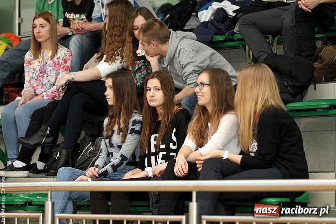 Zdjęcie w galerii na portalu naszraciborz.pl: I LO najlepsze w rozgrywkach siatkówki wiadomości z regionu