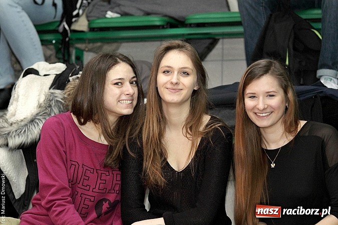 Zdjęcie w galerii na portalu naszraciborz.pl: I LO najlepsze w rozgrywkach siatkówki wiadomości z regionu