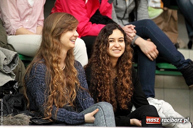 Zdjęcie w galerii na portalu naszraciborz.pl: I LO najlepsze w rozgrywkach siatkówki wiadomości z regionu