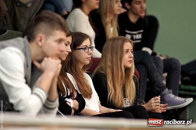 Zdjęcie w galerii na portalu naszraciborz.pl: I LO najlepsze w rozgrywkach siatkówki wiadomości z regionu