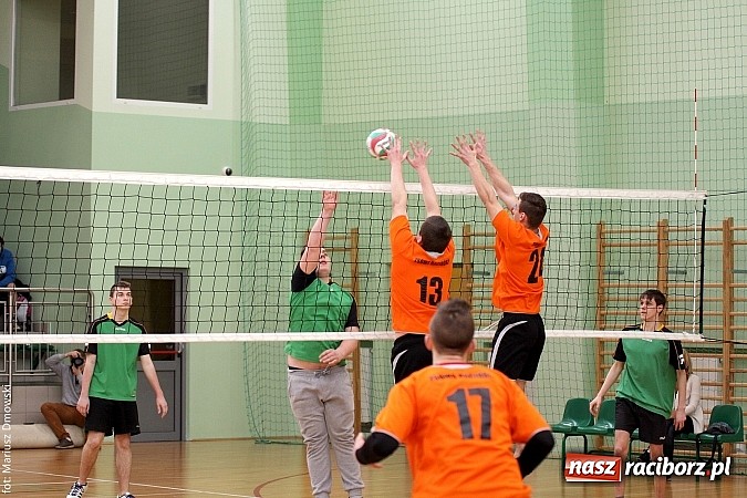 Zdjęcie w galerii na portalu naszraciborz.pl: I LO najlepsze w rozgrywkach siatkówki wiadomości z regionu