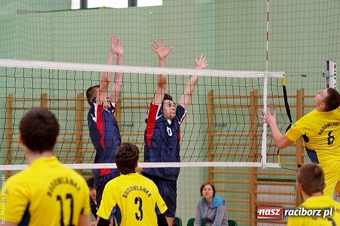 Zdjęcie w galerii na portalu naszraciborz.pl: I LO najlepsze w rozgrywkach siatkówki wiadomości z regionu