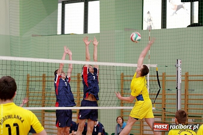 Zdjęcie w galerii na portalu naszraciborz.pl: I LO najlepsze w rozgrywkach siatkówki wiadomości z regionu