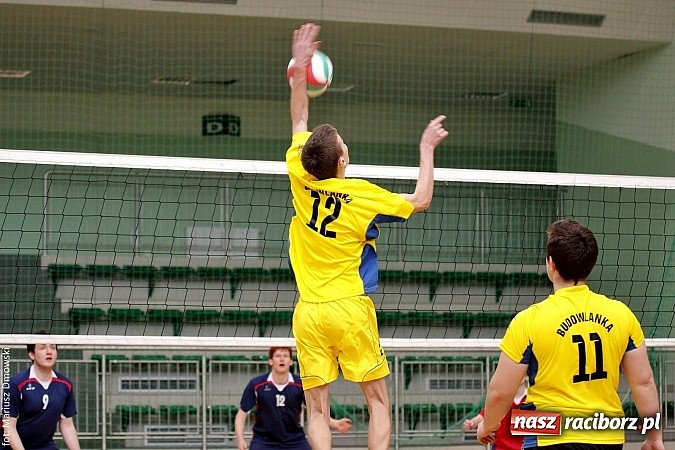 Zdjęcie w galerii na portalu naszraciborz.pl: I LO najlepsze w rozgrywkach siatkówki wiadomości z regionu