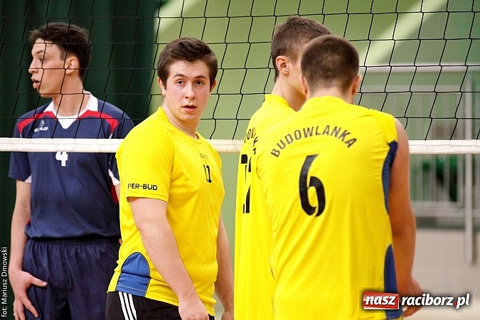 Zdjęcie w galerii na portalu naszraciborz.pl: I LO najlepsze w rozgrywkach siatkówki wiadomości z regionu