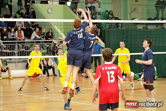 Zdjęcie w galerii na portalu naszraciborz.pl: I LO najlepsze w rozgrywkach siatkówki wiadomości z regionu
