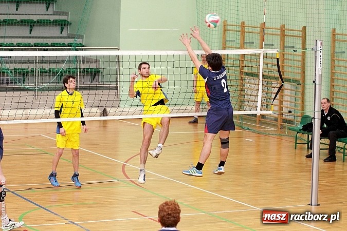 Zdjęcie w galerii na portalu naszraciborz.pl: I LO najlepsze w rozgrywkach siatkówki wiadomości z regionu
