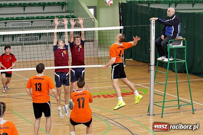 Zdjęcie w galerii na portalu naszraciborz.pl: I LO najlepsze w rozgrywkach siatkówki wiadomości z regionu