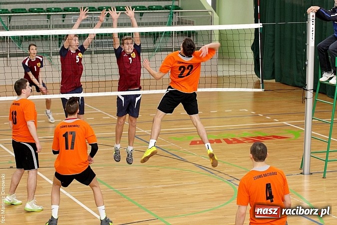 Zdjęcie w galerii na portalu naszraciborz.pl: I LO najlepsze w rozgrywkach siatkówki wiadomości z regionu