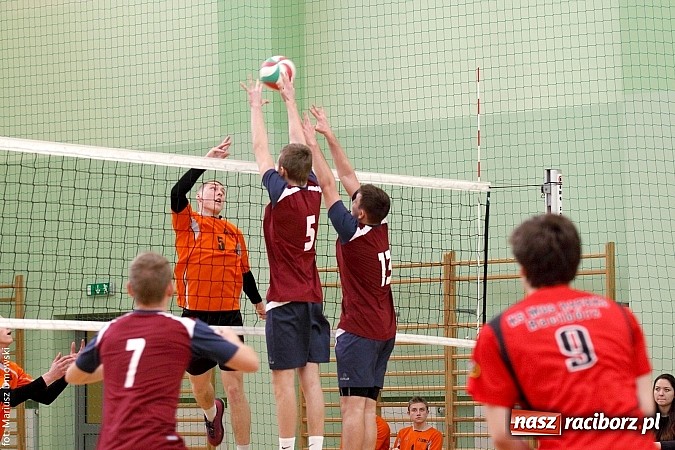 Zdjęcie w galerii na portalu naszraciborz.pl: I LO najlepsze w rozgrywkach siatkówki wiadomości z regionu