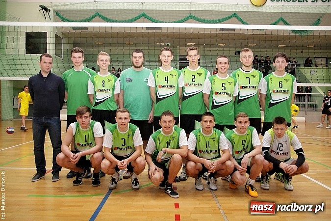 Zdjęcie w galerii na portalu naszraciborz.pl: I LO najlepsze w rozgrywkach siatkówki wiadomości z regionu