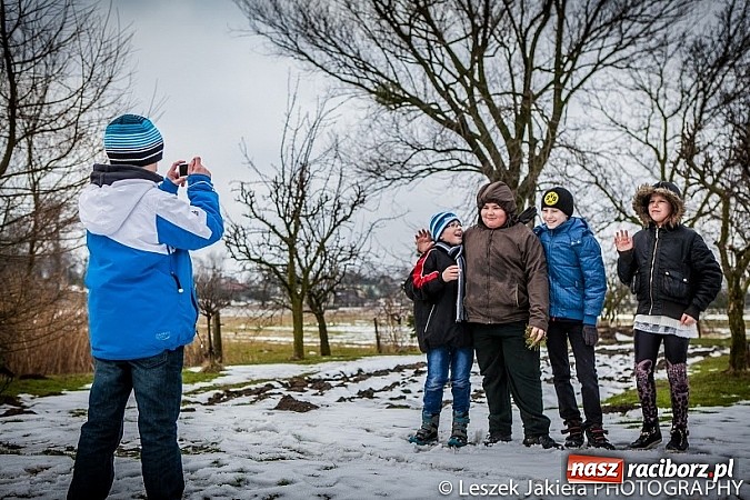 Zdjęcie w galerii na portalu naszraciborz.pl: Młodzi mieszkańcy gminy Krzanowice poznają świat fotografii wiadomości z regionu