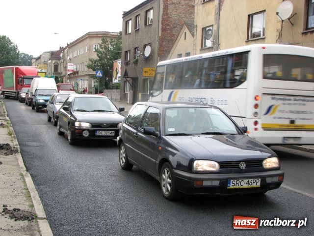 Zdjęcie w galerii na portalu naszraciborz.pl: Kierowcy tracą nerwy w korkach wiadomości z regionu