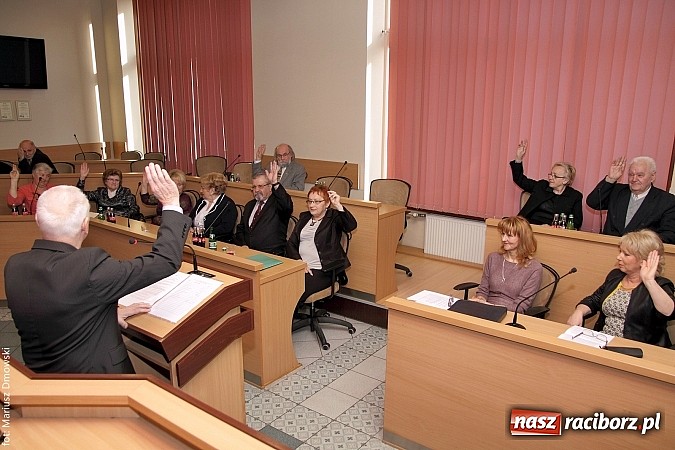 Zdjęcie w galerii na portalu naszraciborz.pl: Pierwsza sesja nowo wybranej Rady Seniorów  wiadomości z regionu