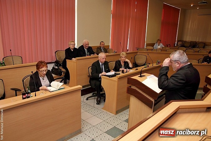 Zdjęcie w galerii na portalu naszraciborz.pl: Pierwsza sesja nowo wybranej Rady Seniorów  wiadomości z regionu
