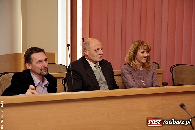 Zdjęcie w galerii na portalu naszraciborz.pl: Pierwsza sesja nowo wybranej Rady Seniorów  wiadomości z regionu