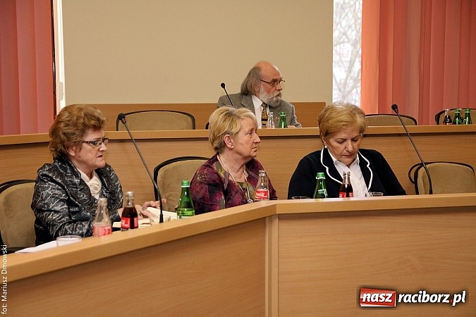 Zdjęcie w galerii na portalu naszraciborz.pl: Pierwsza sesja nowo wybranej Rady Seniorów  wiadomości z regionu