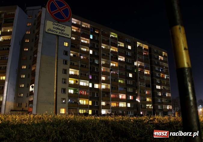 Zdjęcie w galerii na portalu naszraciborz.pl: Katowicka - nie dotyczy placu zabaw  wiadomości z regionu