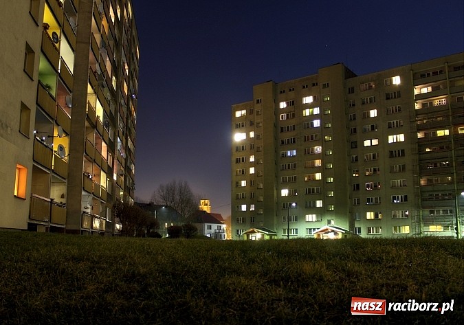 Zdjęcie w galerii na portalu naszraciborz.pl: Katowicka - nie dotyczy placu zabaw  wiadomości z regionu