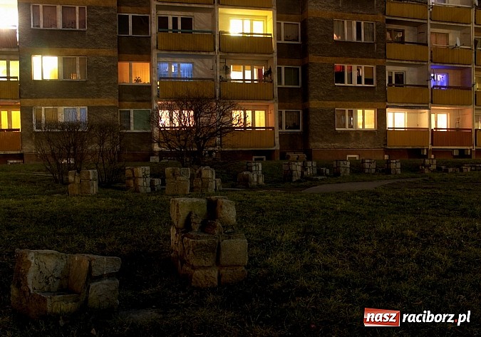 Zdjęcie w galerii na portalu naszraciborz.pl: Katowicka - nie dotyczy placu zabaw  wiadomości z regionu