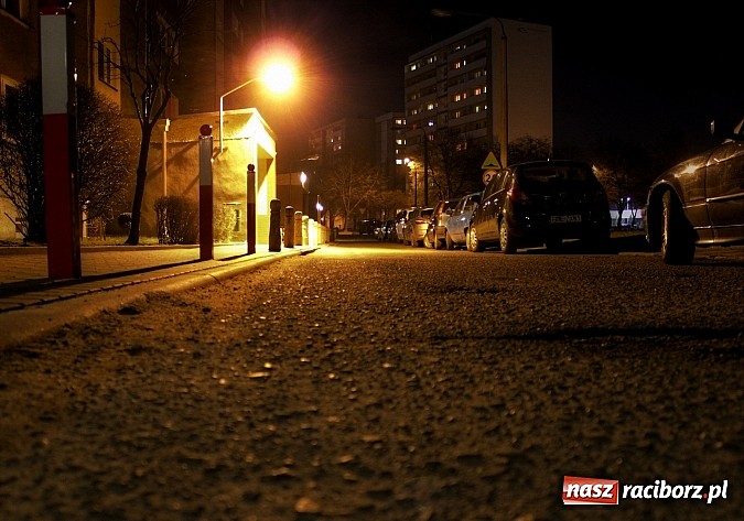 Zdjęcie w galerii na portalu naszraciborz.pl: Katowicka - nie dotyczy placu zabaw  wiadomości z regionu