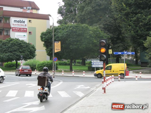 Zdjęcie w galerii na portalu naszraciborz.pl: Wolna amerykanka na skrzyżowaniu wiadomości z regionu