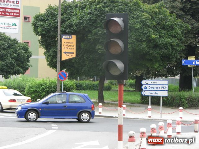 Zdjęcie w galerii na portalu naszraciborz.pl: Wolna amerykanka na skrzyżowaniu wiadomości z regionu