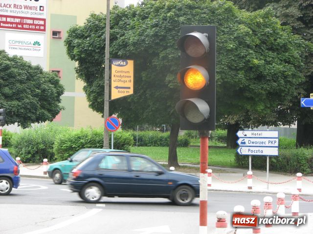 Zdjęcie w galerii na portalu naszraciborz.pl: Wolna amerykanka na skrzyżowaniu wiadomości z regionu