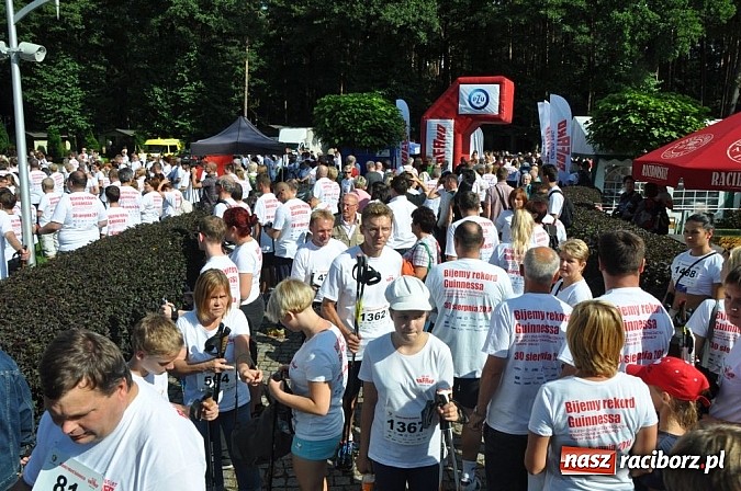 Zdjęcie w galerii na portalu naszraciborz.pl: Nowy Rekord Guinnessa w Nordic Walking oficjalnie potwierdzony wiadomości z regionu