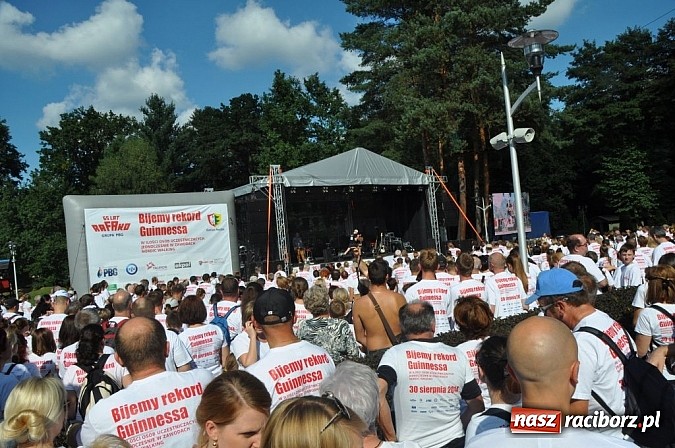 Zdjęcie w galerii na portalu naszraciborz.pl: Nowy Rekord Guinnessa w Nordic Walking oficjalnie potwierdzony wiadomości z regionu