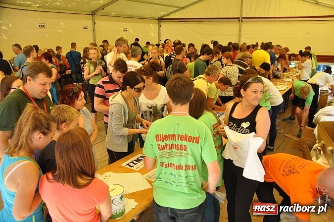 Zdjęcie w galerii na portalu naszraciborz.pl: Nowy Rekord Guinnessa w Nordic Walking oficjalnie potwierdzony wiadomości z regionu