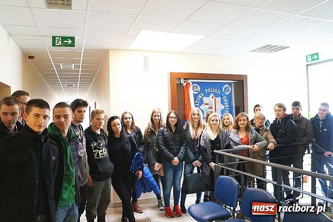 Zdjęcie w galerii na portalu naszraciborz.pl: Ekonomik w raciborskiej komendzie  wiadomości z regionu