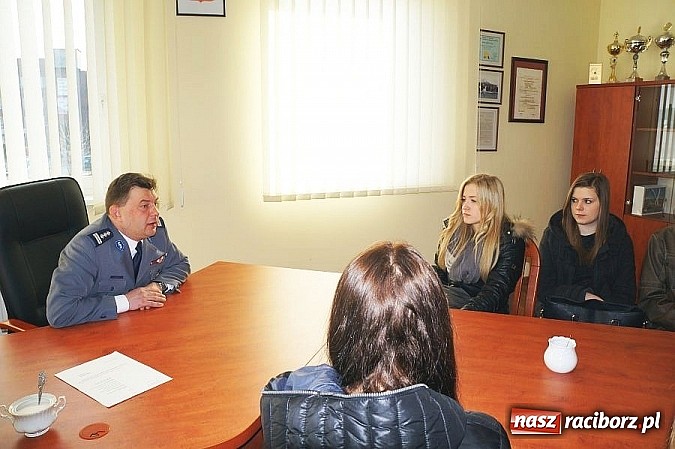 Zdjęcie w galerii na portalu naszraciborz.pl: Ekonomik w raciborskiej komendzie  wiadomości z regionu