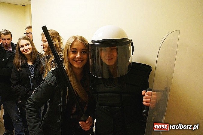 Zdjęcie w galerii na portalu naszraciborz.pl: Ekonomik w raciborskiej komendzie  wiadomości z regionu