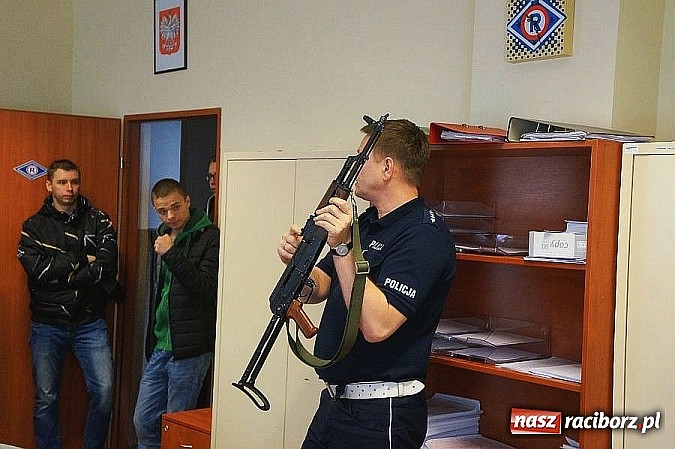 Zdjęcie w galerii na portalu naszraciborz.pl: Ekonomik w raciborskiej komendzie  wiadomości z regionu