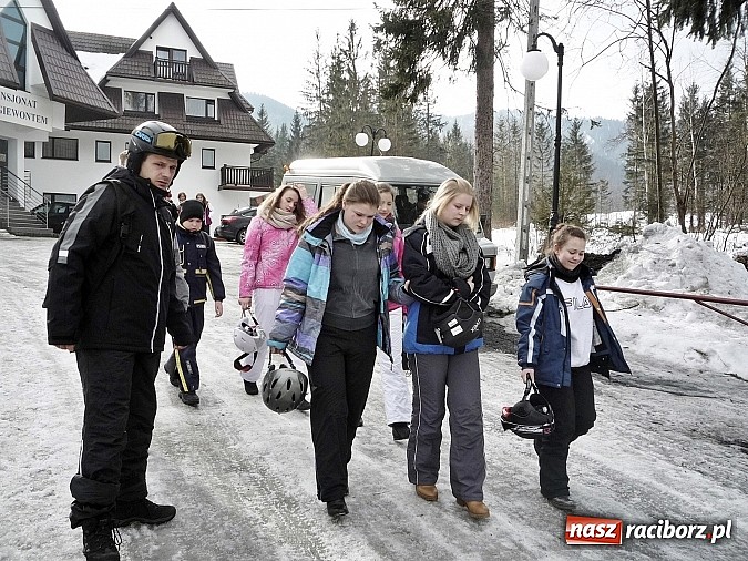 Zdjęcie w galerii na portalu naszraciborz.pl: Obóz narciarski dla gimnazjalistów z gminy Krzyżanowice  wiadomości z regionu