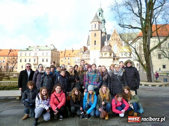 Zdjęcie w galerii na portalu naszraciborz.pl: Pozyskali pieniądze na zajęcia dla młodzieży wiadomości z regionu